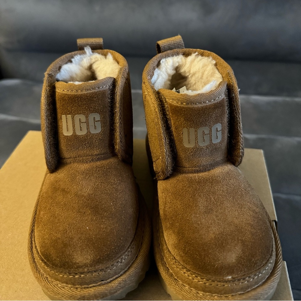 UGG NEUMEL EZ-FIT